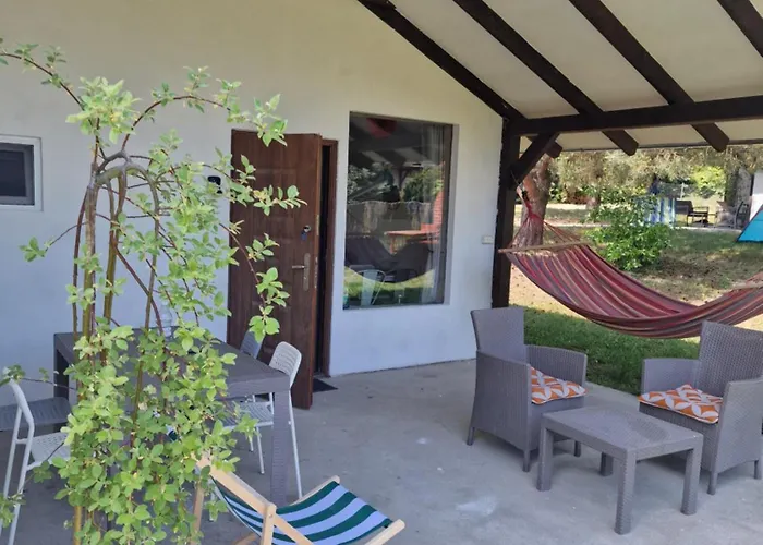 Деревянный коттедж Letniskowe Pod Aniolem Wielen Велен-Заобжанский